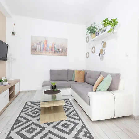 Antea Apartment *